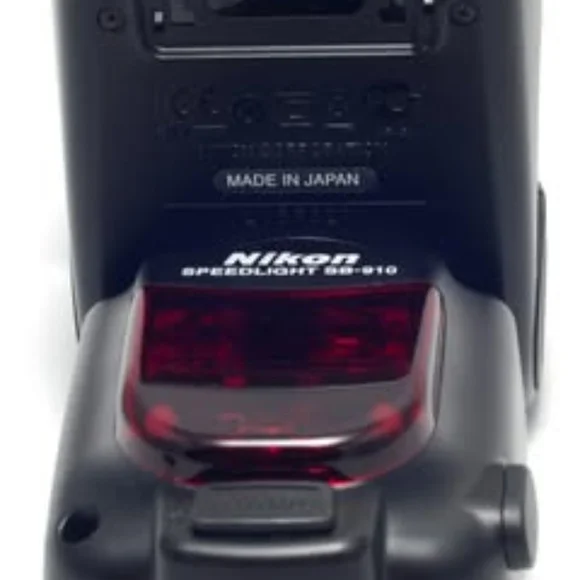 Nikon Black Speedlight Flash - Picture 2 of 5